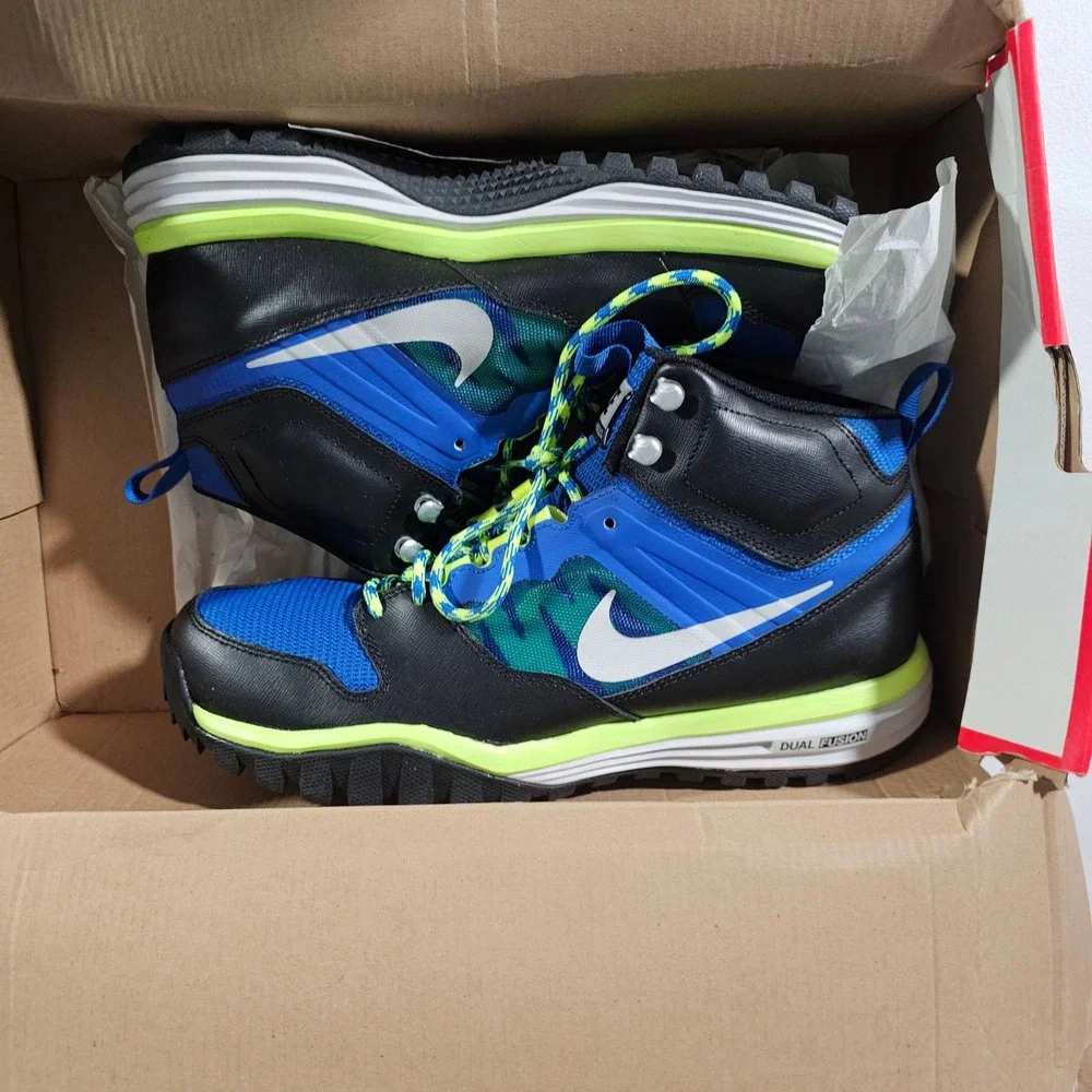 Nike Dual Fusion Hills Men 10.5 Blue Black Hiking Boots 654864-047